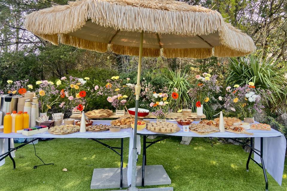 Brunch a cote notre piscine
