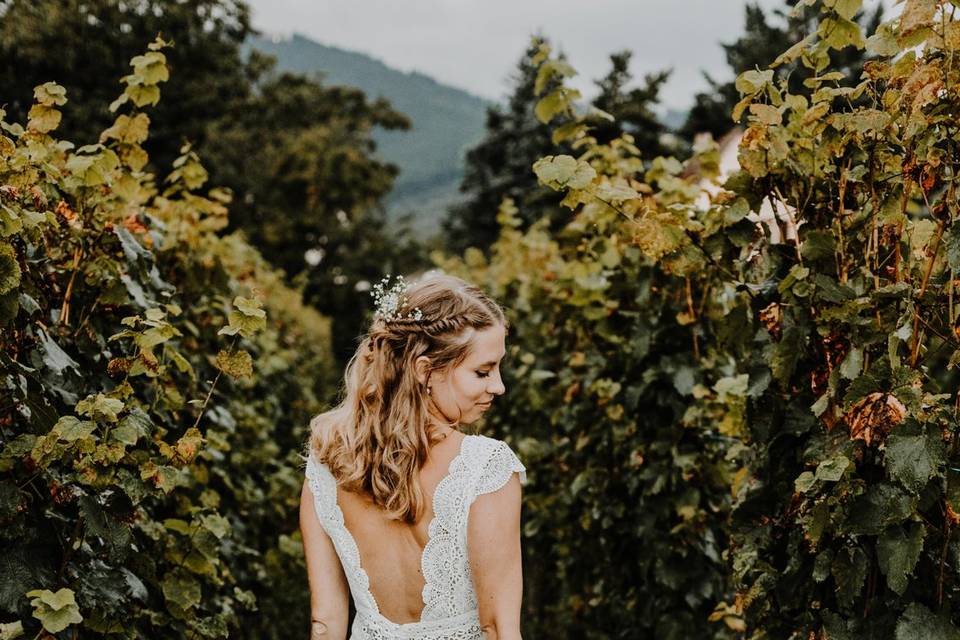 La mariée dans les vignes