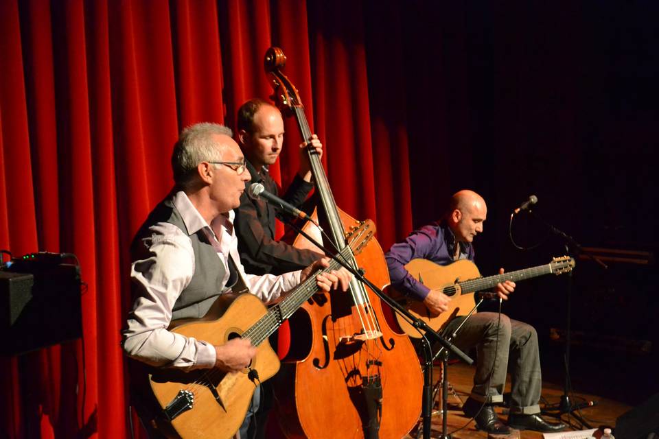 Live au théâtre Godin