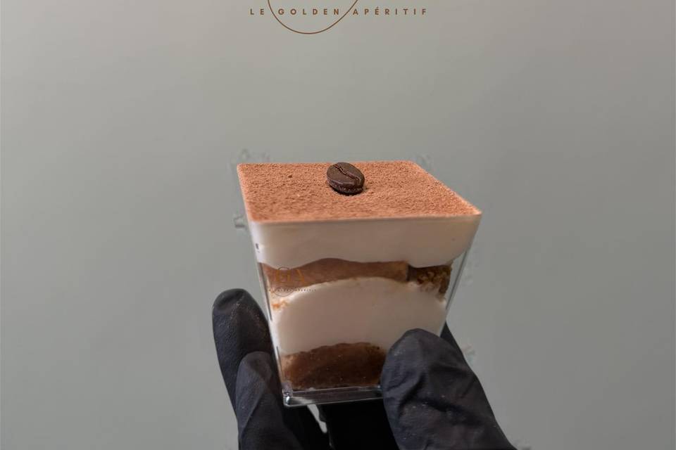 Tiramisu café