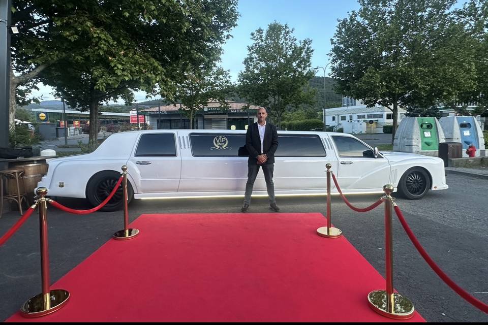 AM VIP Limousine