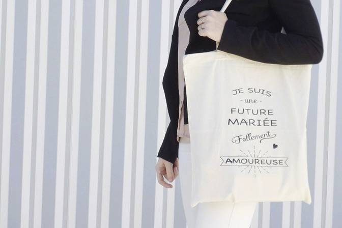 Tote bag