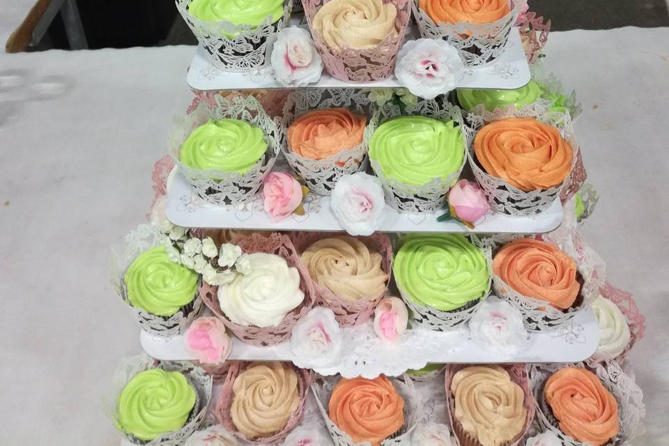 Pièce montée cupcakes