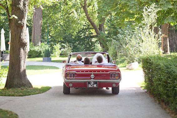 La voiture des mariés