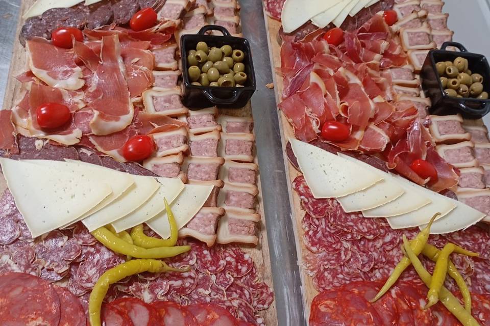 Planche de cochonnailles et fr