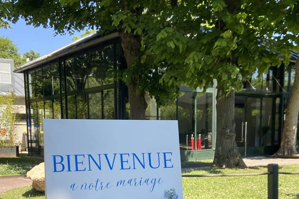 Panneau de bienvenue