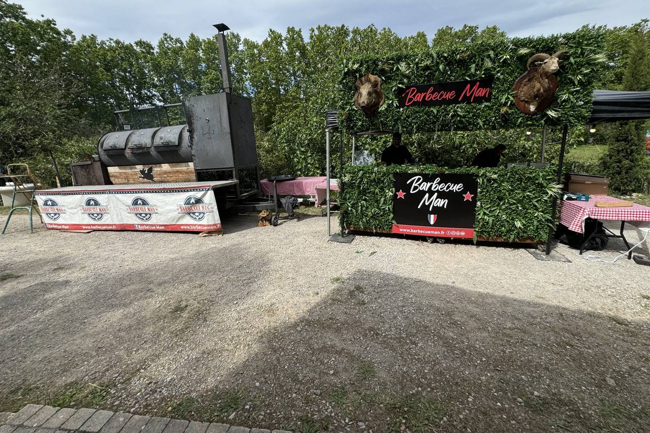 Barbecue Man - Vérifiez la disponibilité et les prix