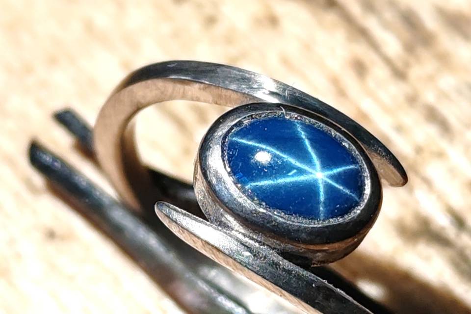 Bague saphir étoilé/argent