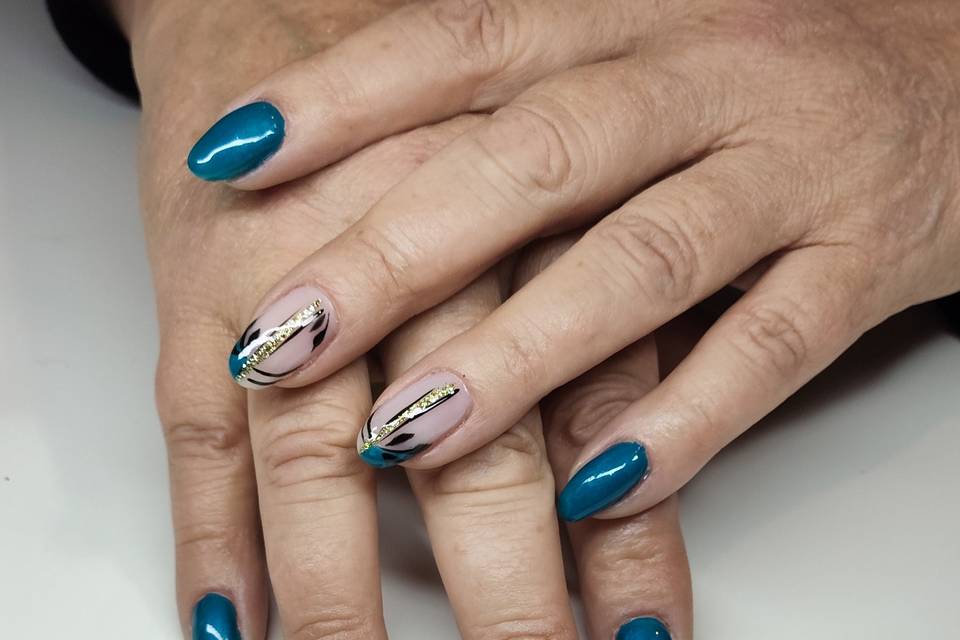 Nail art feuilles