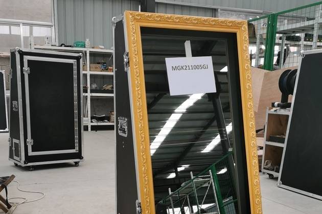 Fabrication Magic Mirror Box