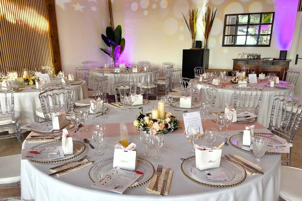 Table de la grande salle
