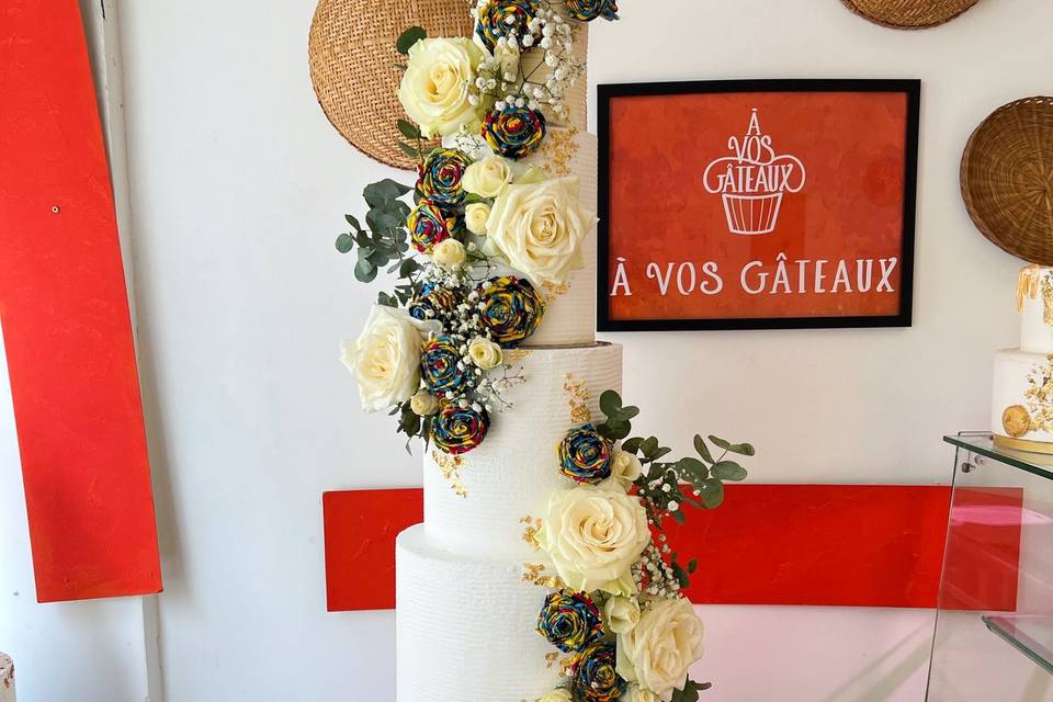 Wedding cake wax
