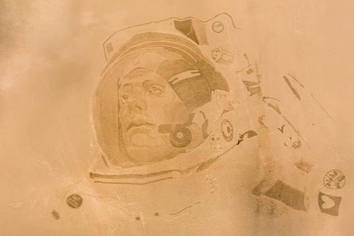 Portrait dans le sable