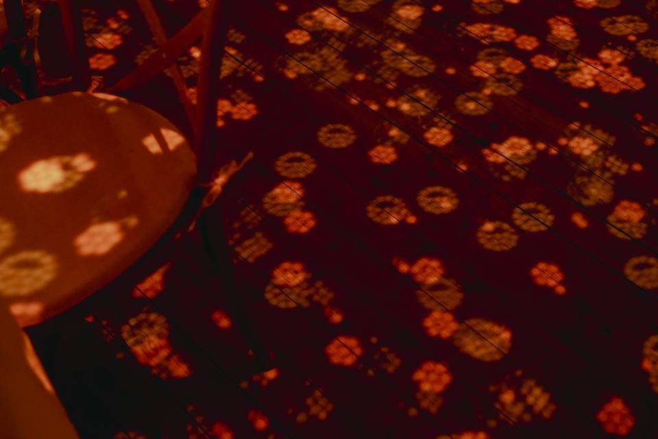 Amber reflections