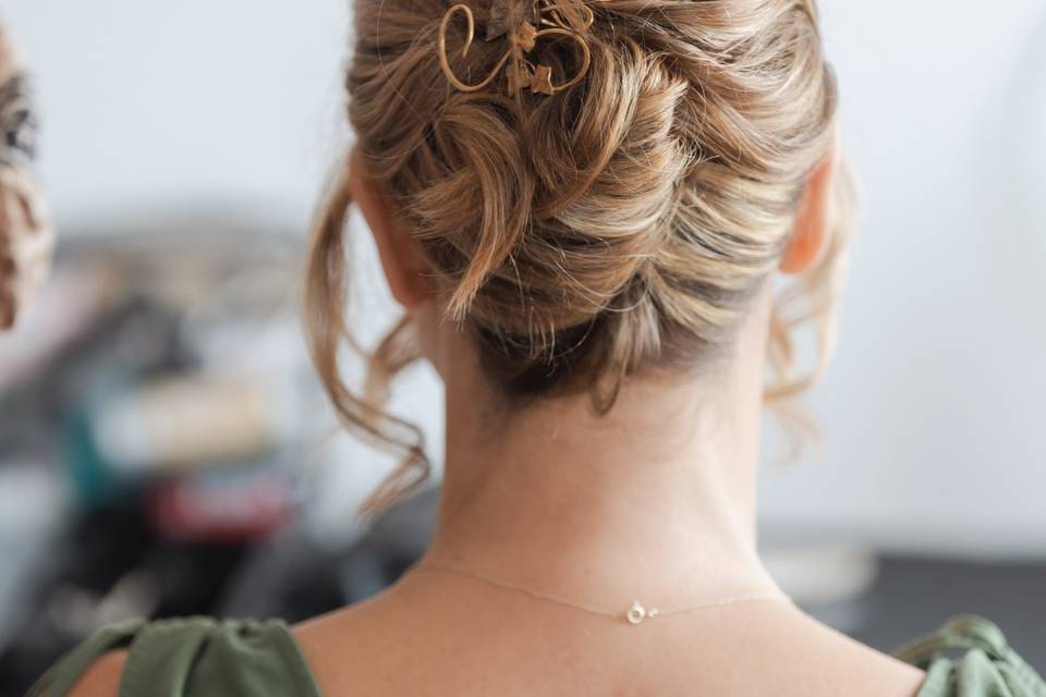 Coiffure témoin 2025