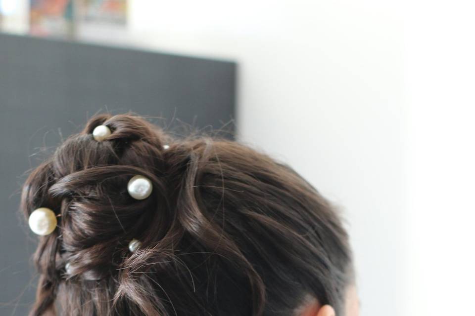 Chignon haut invitée