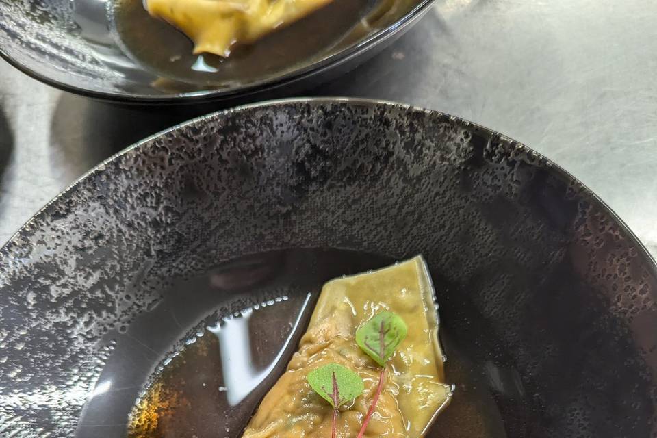 Raviole cèpes et parmesan