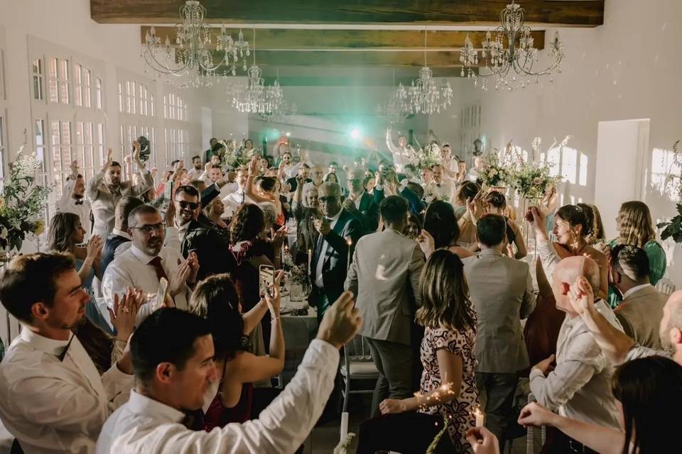 Fête dans l'orangerie