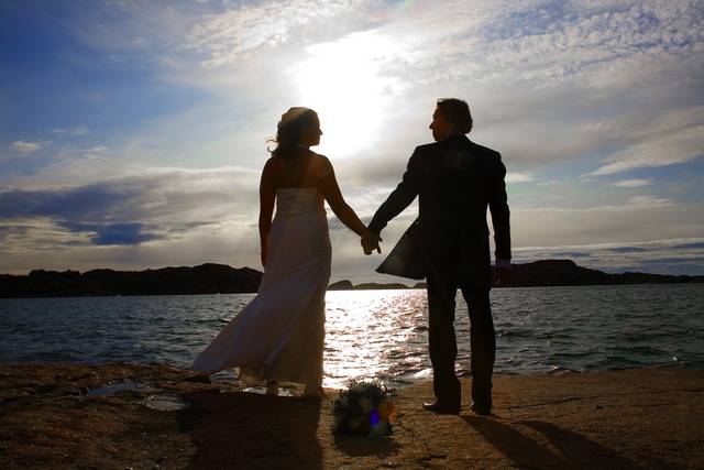 Couple au soleil couchant