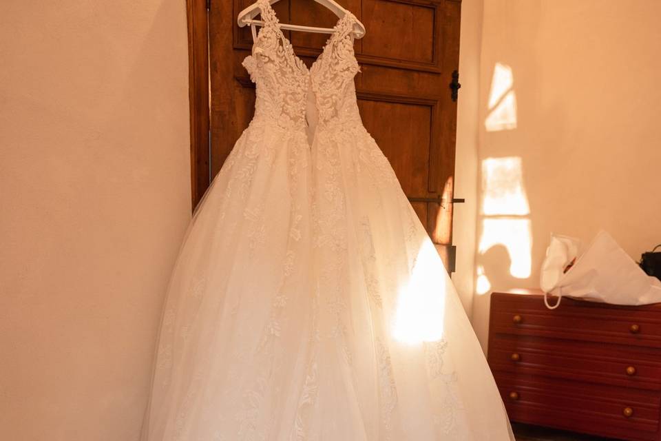 Robe de mariée suspendue