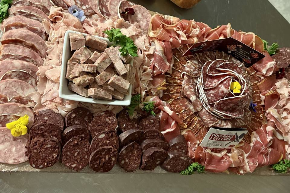 Planche charcuterie apéro