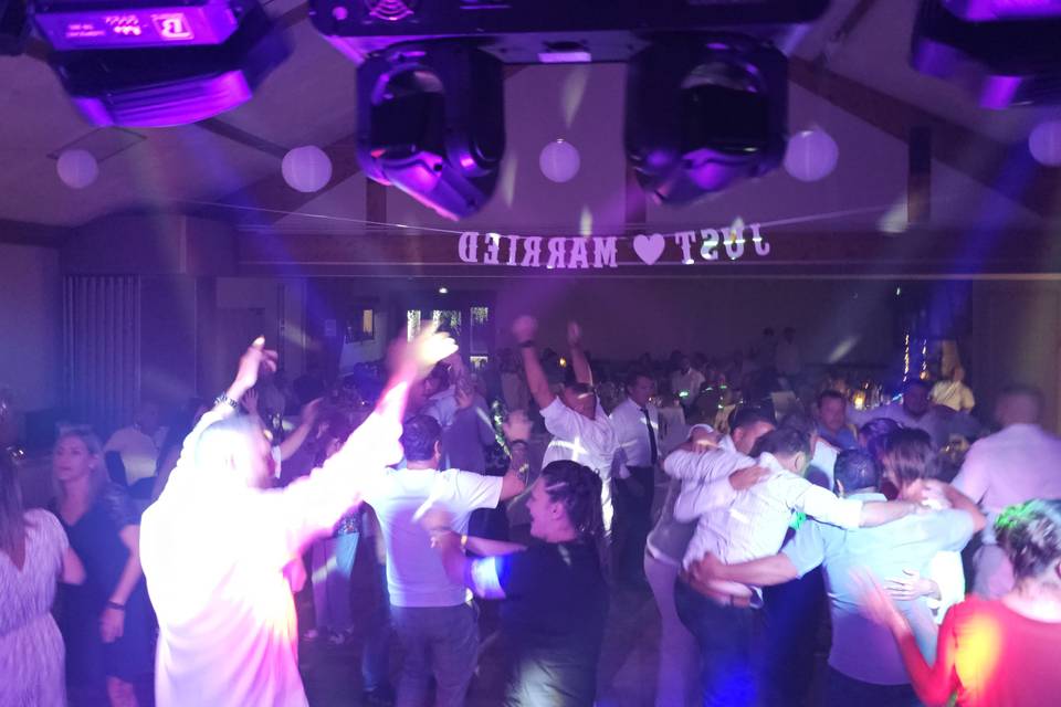 Deejay Pw