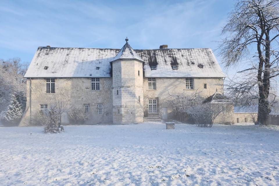 Le manoir sous la neige