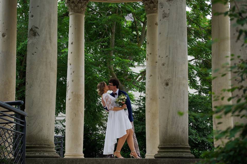 Le baiser sous la coupole