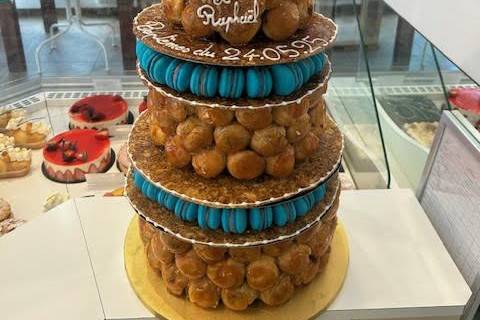Cylindrique à étages + macaron