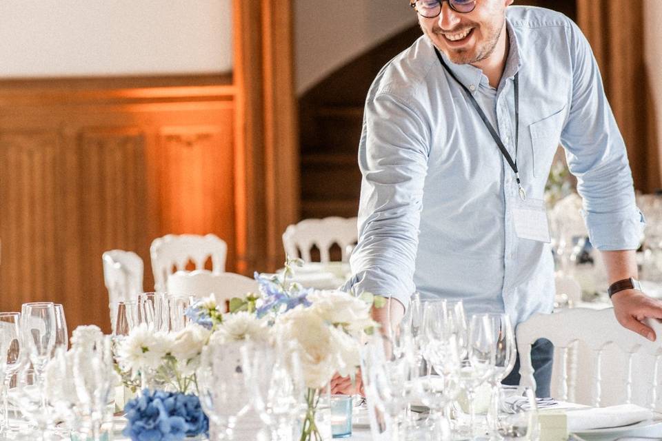 V & F Wedding Agency