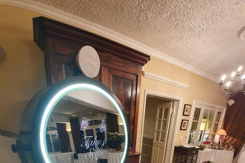 Selfie mirror original