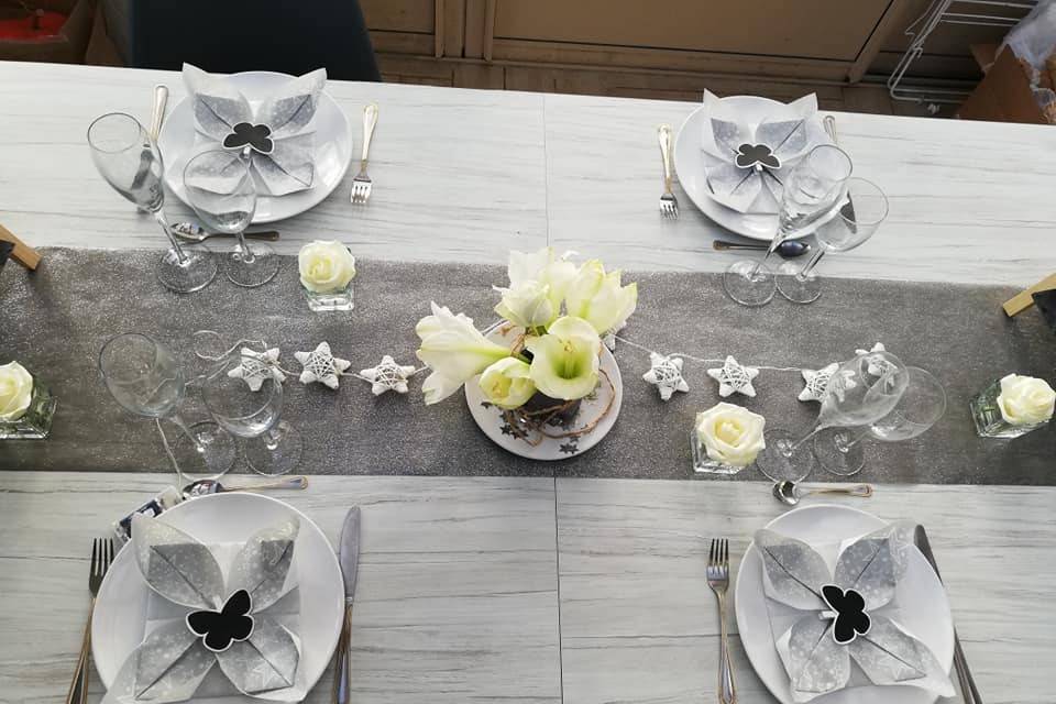 Decoration table