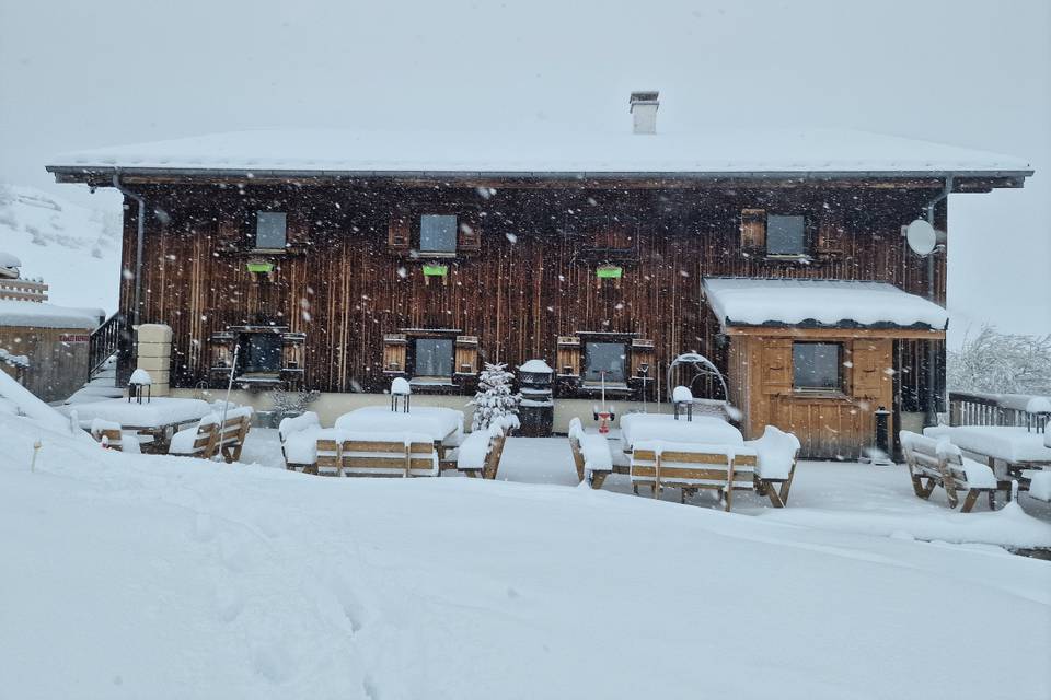 Terrasse sous la neige
