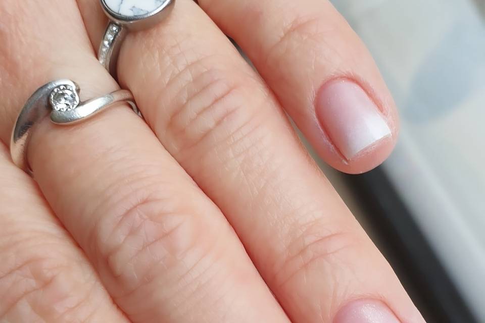 Vernis semi-permanent