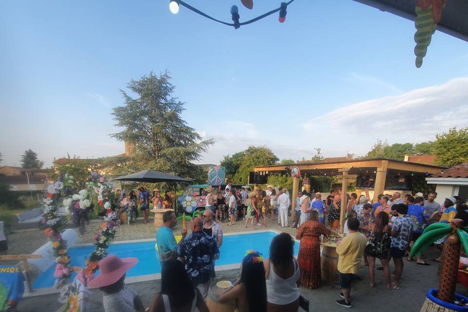 Beach party love