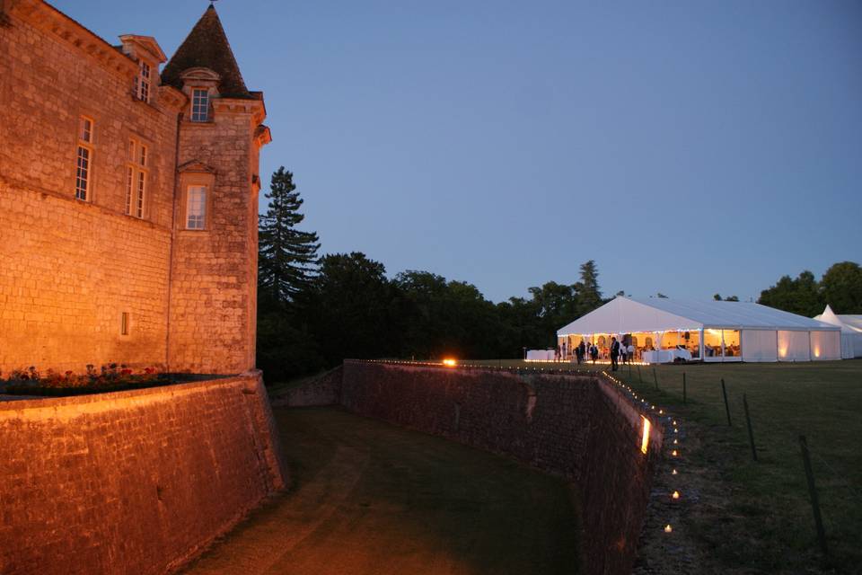 Devant le château