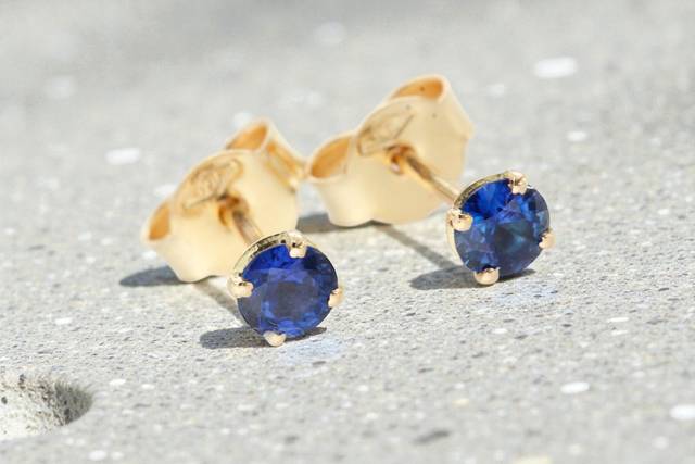 Boucle d’oreille, saphirs