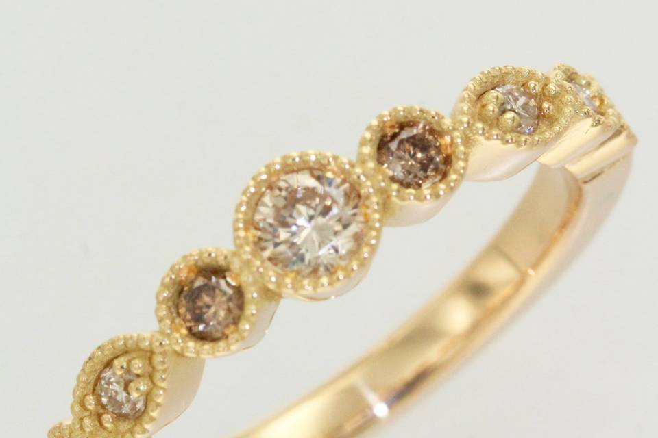 Alliances diamants champagne