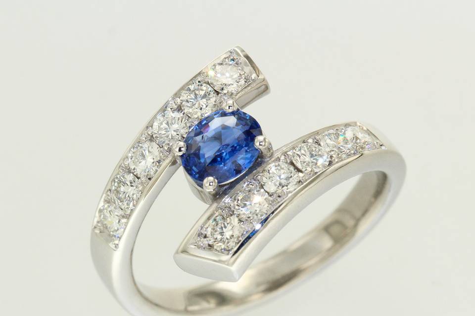 Bague, saphir, diamants