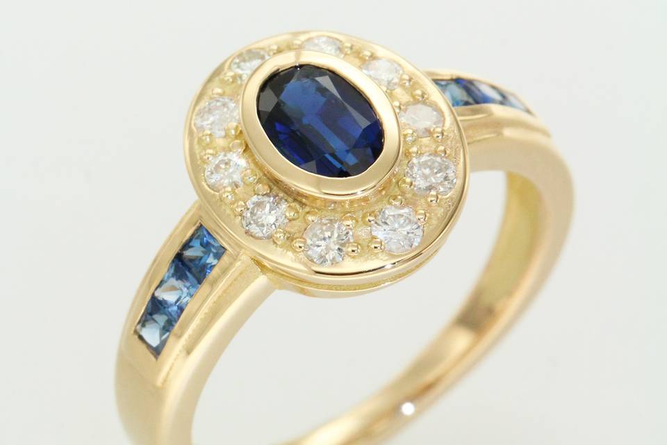 Bague entourage, saphirs