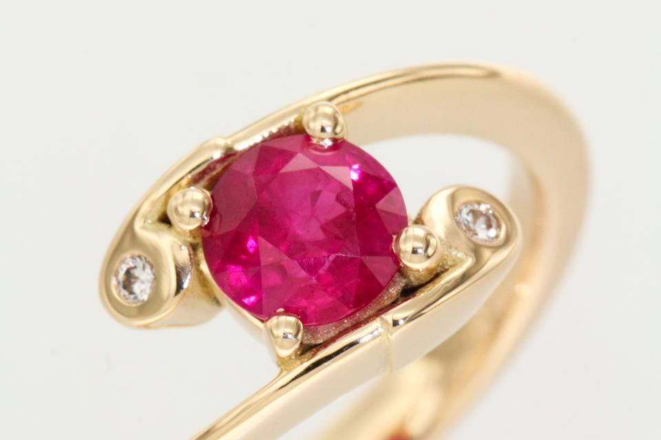 Bague, rubis, diamants