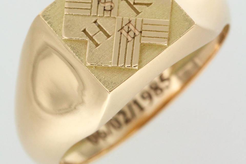 Chevalière or jaune