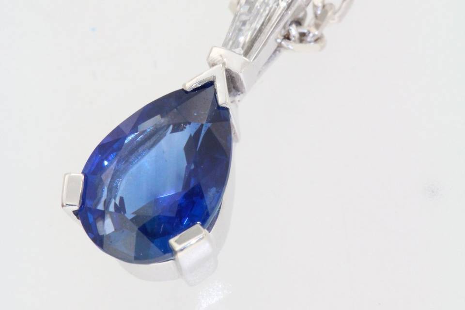 Pendentif saphir