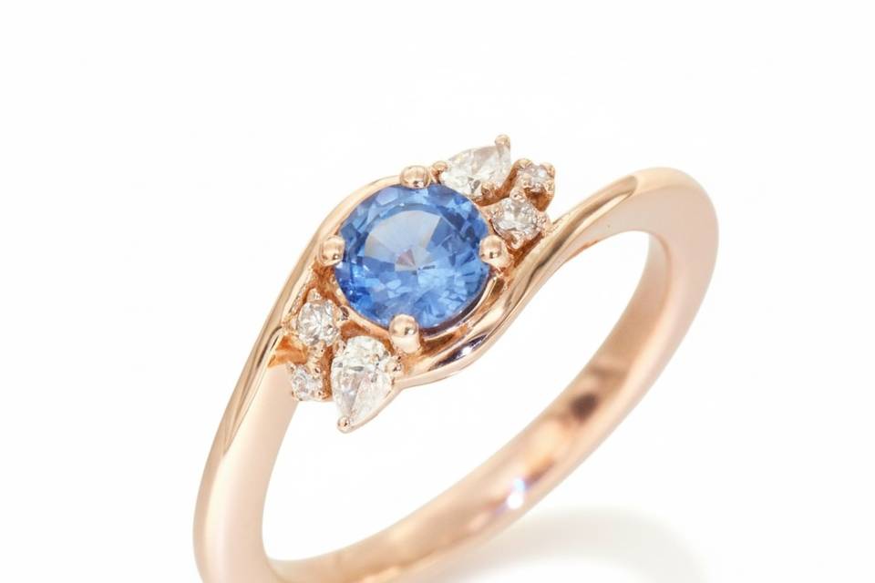 Bague, saphir sur or rose