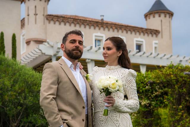 Portrait fond chateau