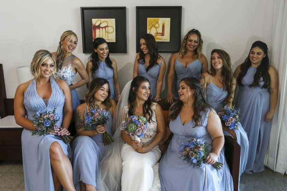 Bride & Bridesmaid