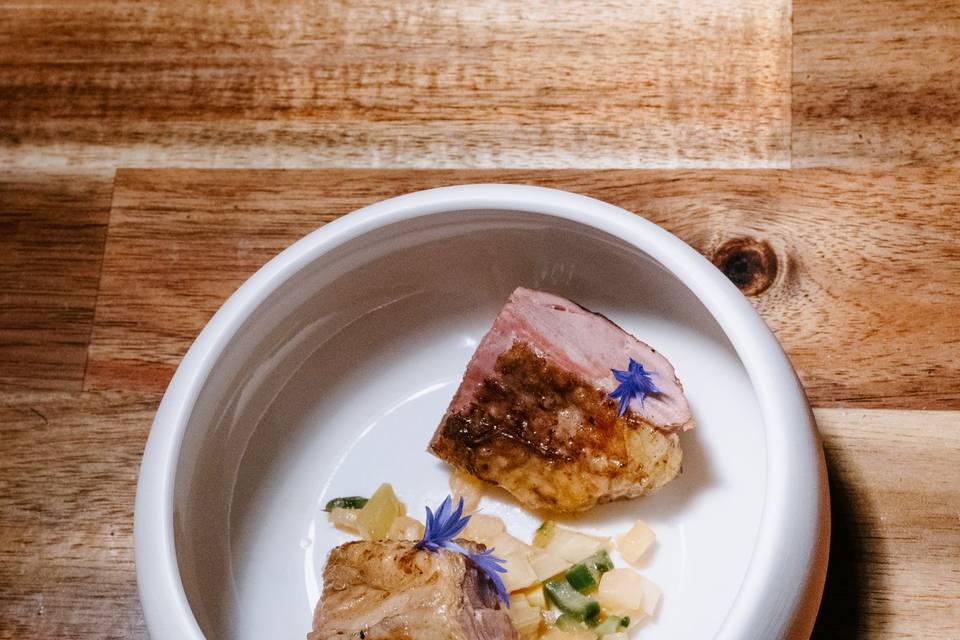 Pintade, asperges et miso