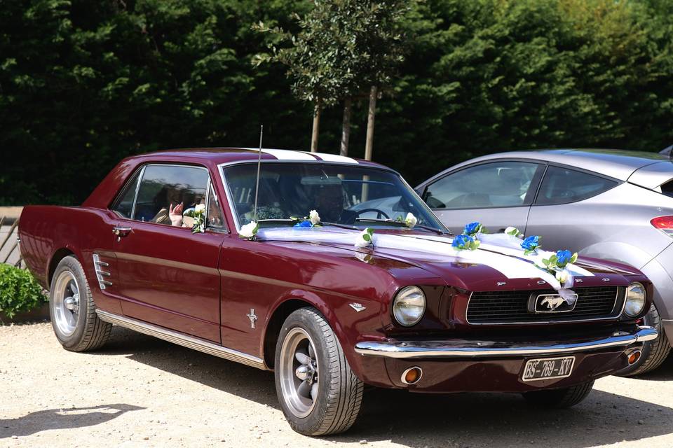 Voiture de cérémonie