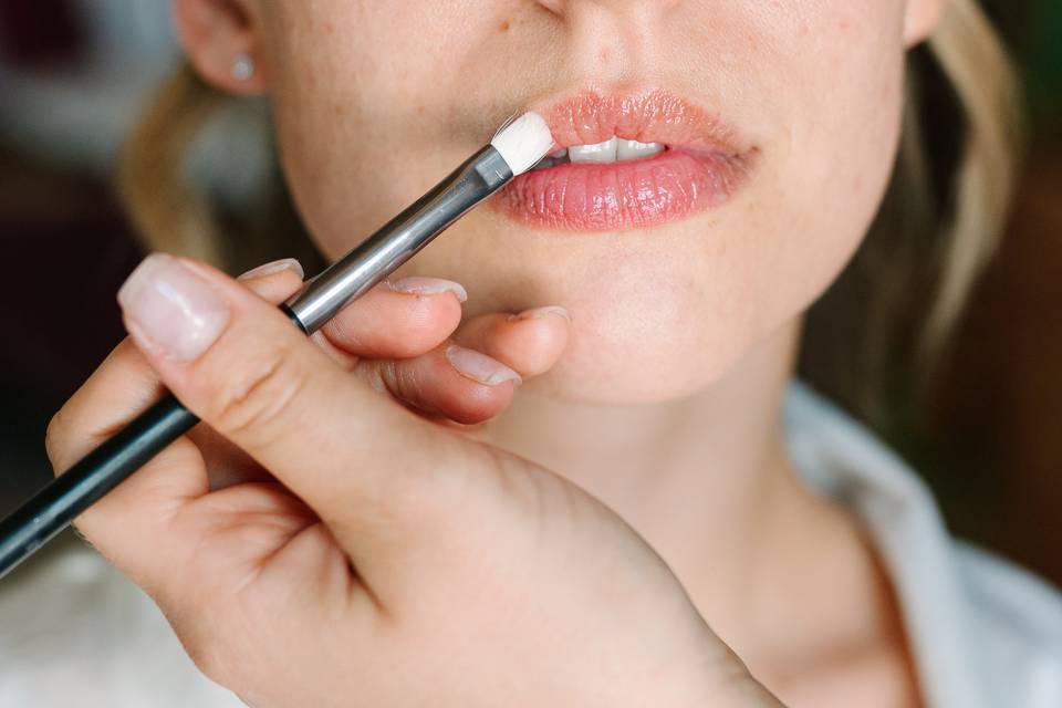 Make up artiste
