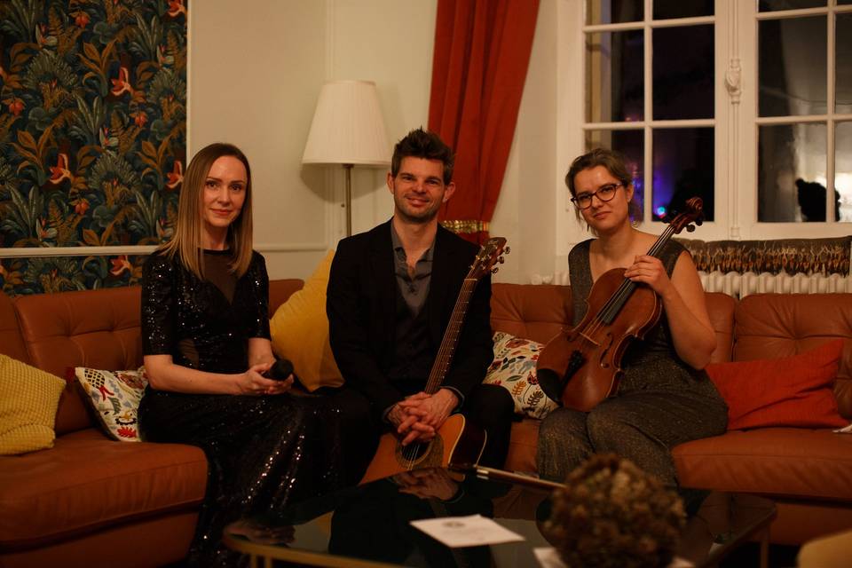 Trio, alto, guitare, vocaliste